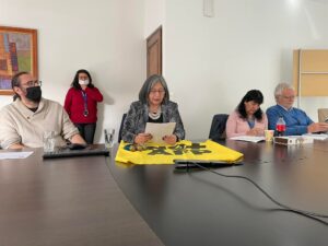Sandra Marín, vocera nacional de la Coordinadora NO+AFP junto al economista Marco Kremerman, de Fundación SOL